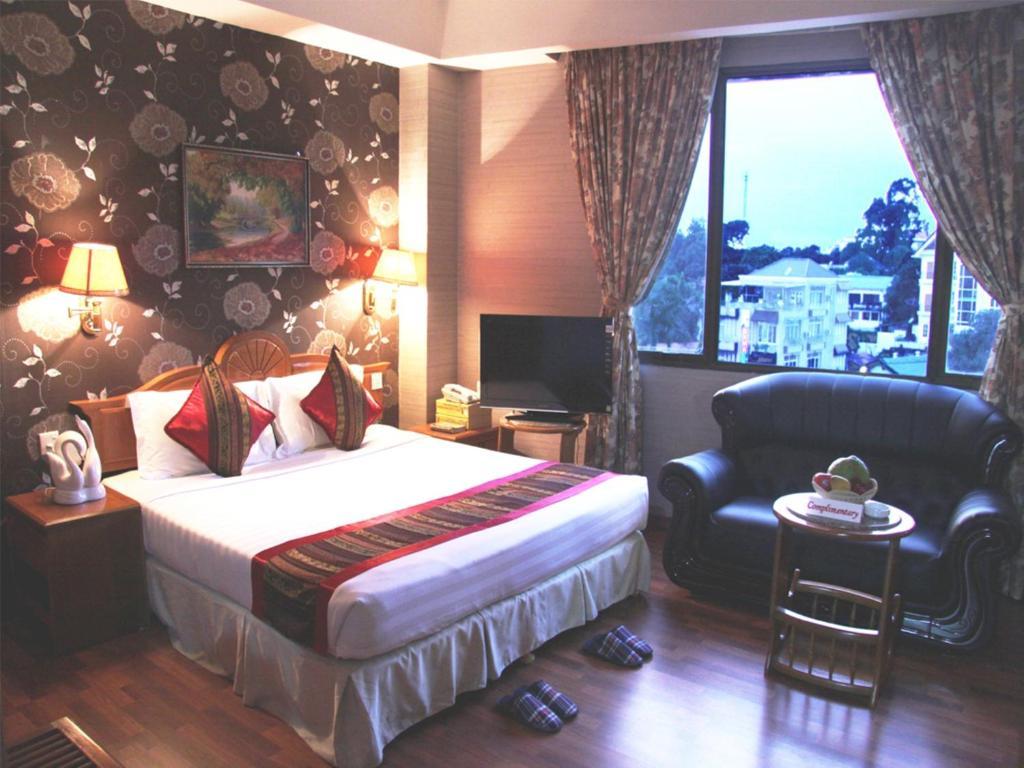 Excel Treasure Hotel Yangon Exterior photo