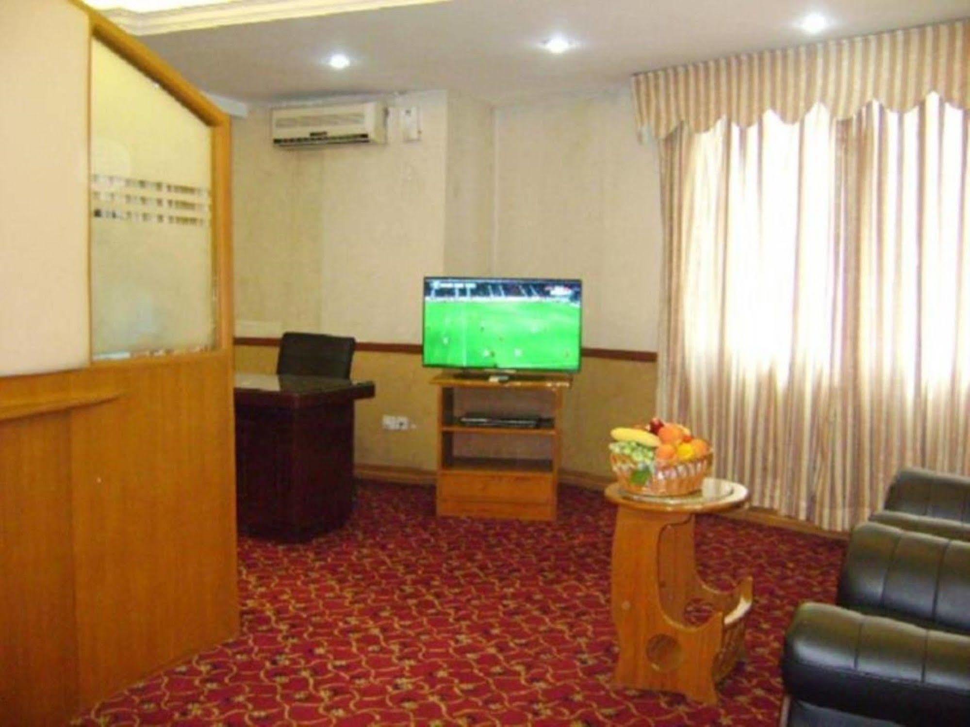Excel Treasure Hotel Yangon Exterior photo